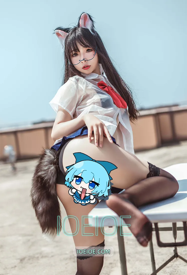 yuuhui玉汇 – NO.099 天台猫猫+黑犬机器人女友 [32P-152M]-IOE魔盒花园
