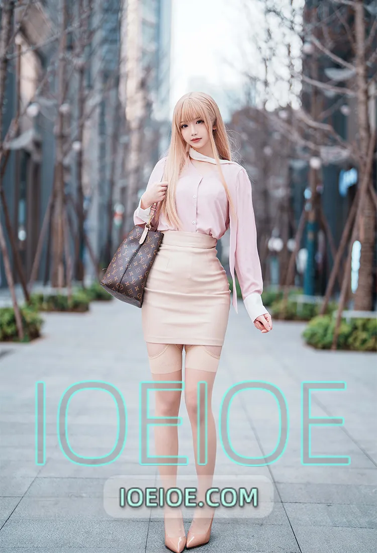 雪晴Astra - NO.069 金发职人OL [59P+1V-1.82G]-IOE魔盒花园