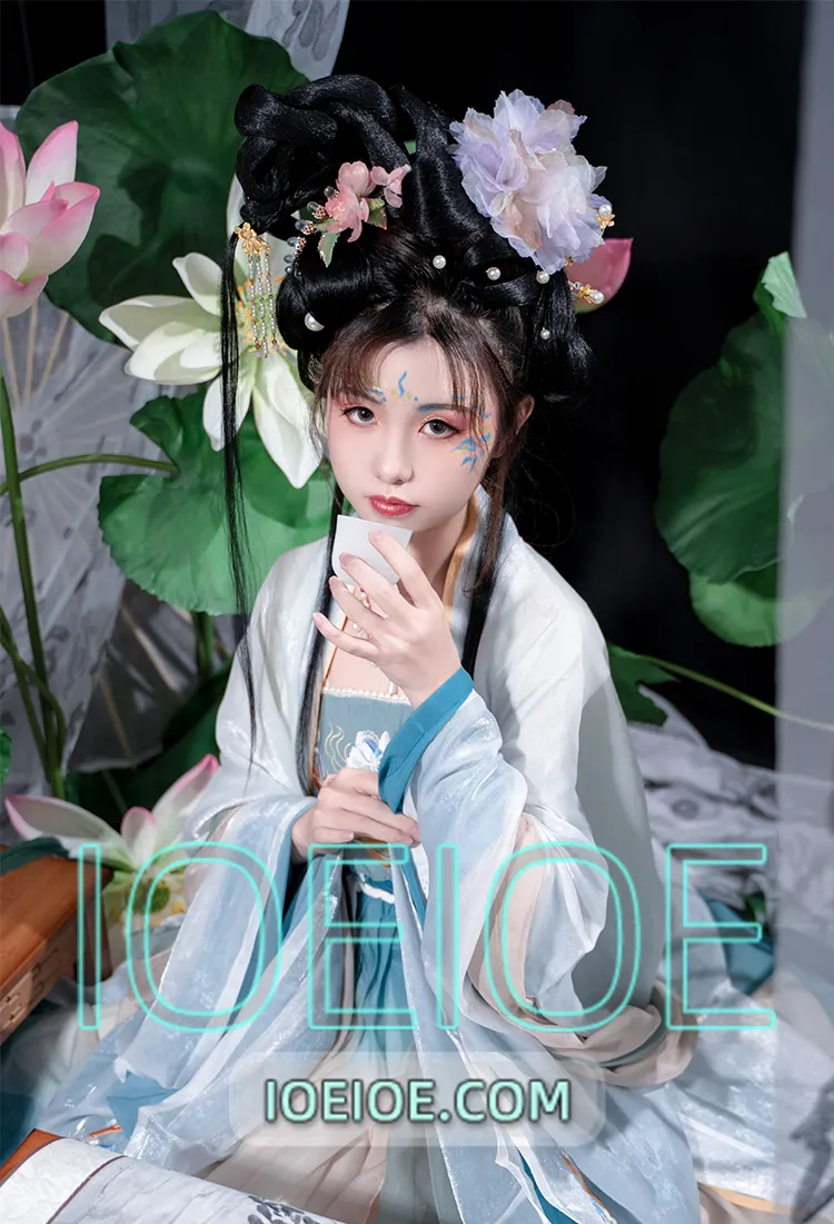 爆机少女喵小吉 NO.061 月华清 [76P2V-2.53G]-IOE魔盒花园